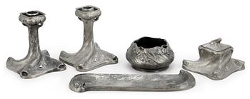 586. An Olof Ahlberg pewter art nouveau set of desk acessories, by Schreuder & Olsson, Stockholm 1908-10.