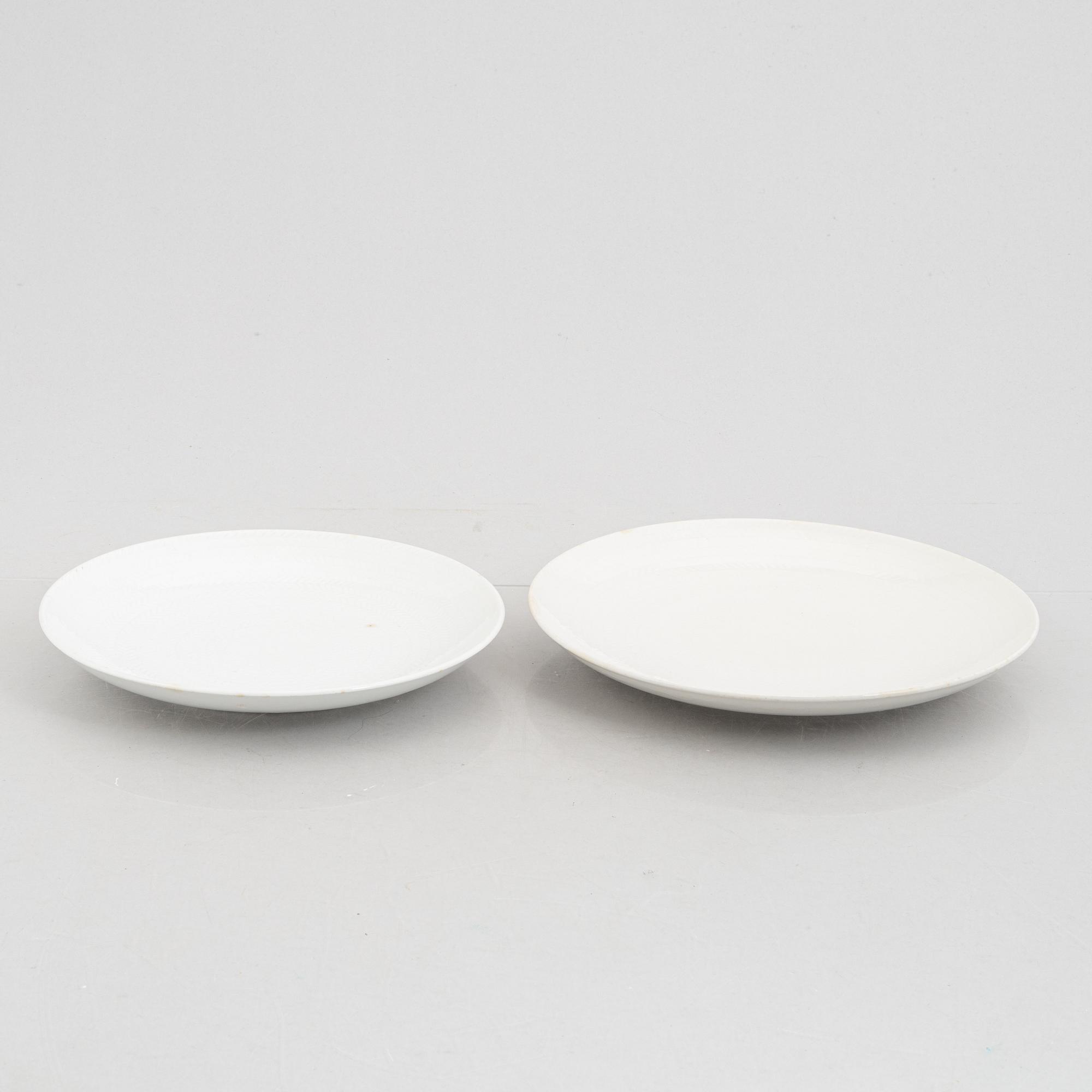 Hertha Bengtson, 27 'Blå Eld' service pieces, Rörstrand.