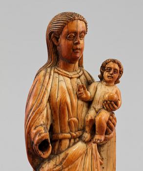 FIGURIN, ben och trä, möjligen 1700-tal.