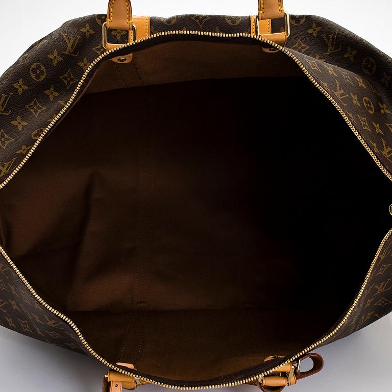 Louis Vuitton, a Monogram Canvas "Keepall 60 Bandoulière" weekend bag.