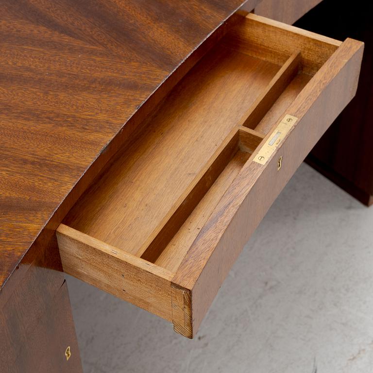 Desk, Swedish Modern, mid-20th century.