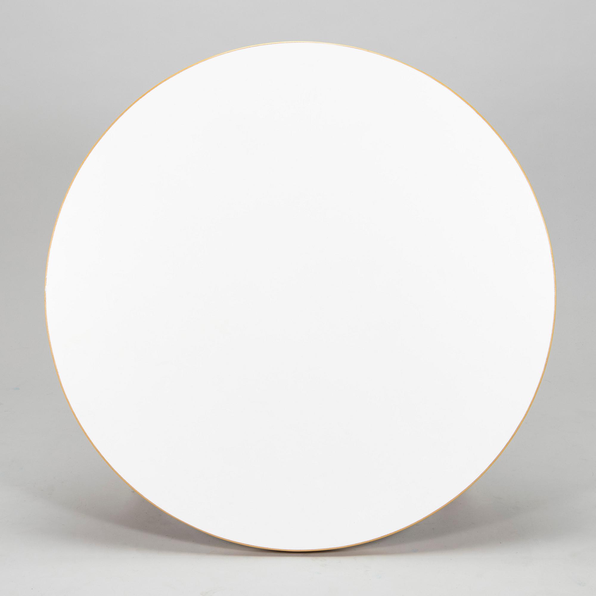 Alvar Aalto, A table model 90 A for Artek.