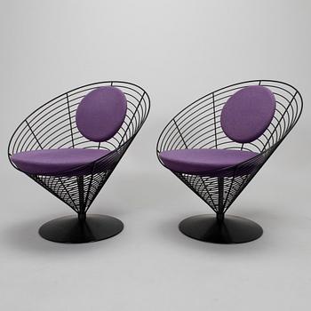 Verner Panton, fåtöljer ett par, "Wire Cone Chair", Fritz Hansen, Danmark 1988.