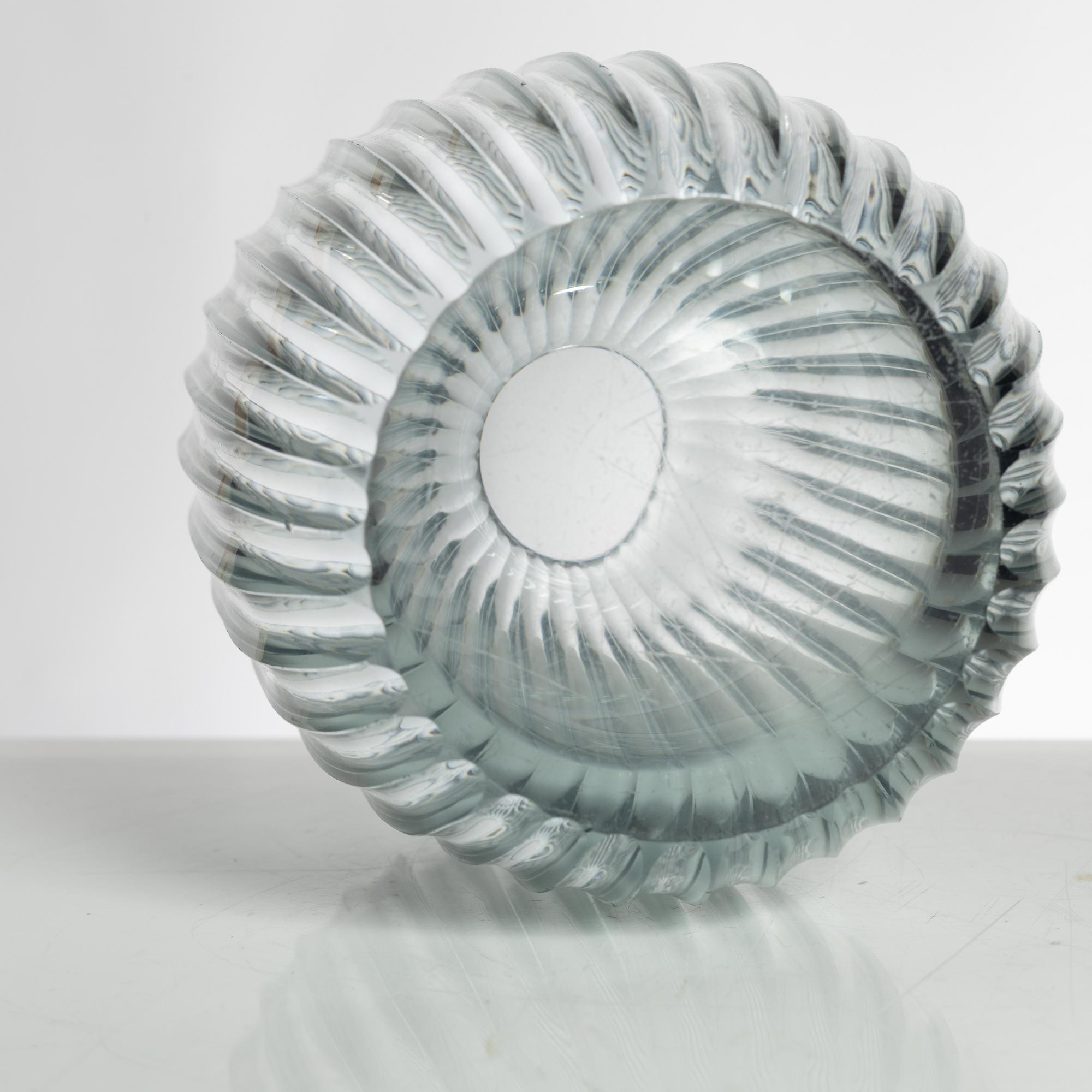 Wilhelm Wagenfeld, a cut glass vase, Vereinigte Lausitzer Glaswerke, Weißwasser, circa 1937.