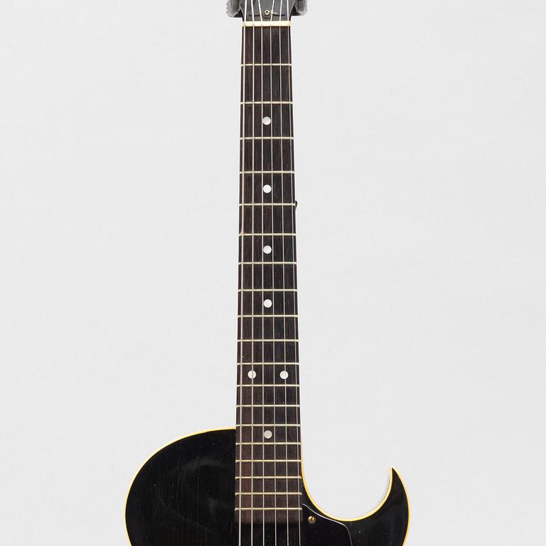 Gibson, "ES-140", semi-acoustic guitar, 1953, USA.