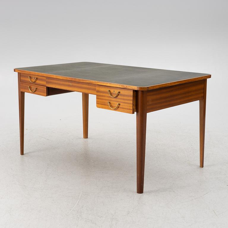 Skrivbord, G.A. Berg, Stockholm, 1940/50-tal.