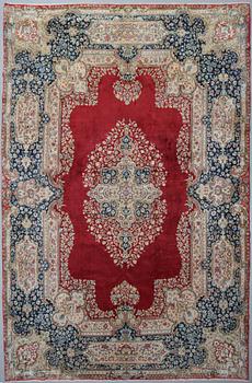 A carpet, Old Kerman, ca 467 x 295 cm.
