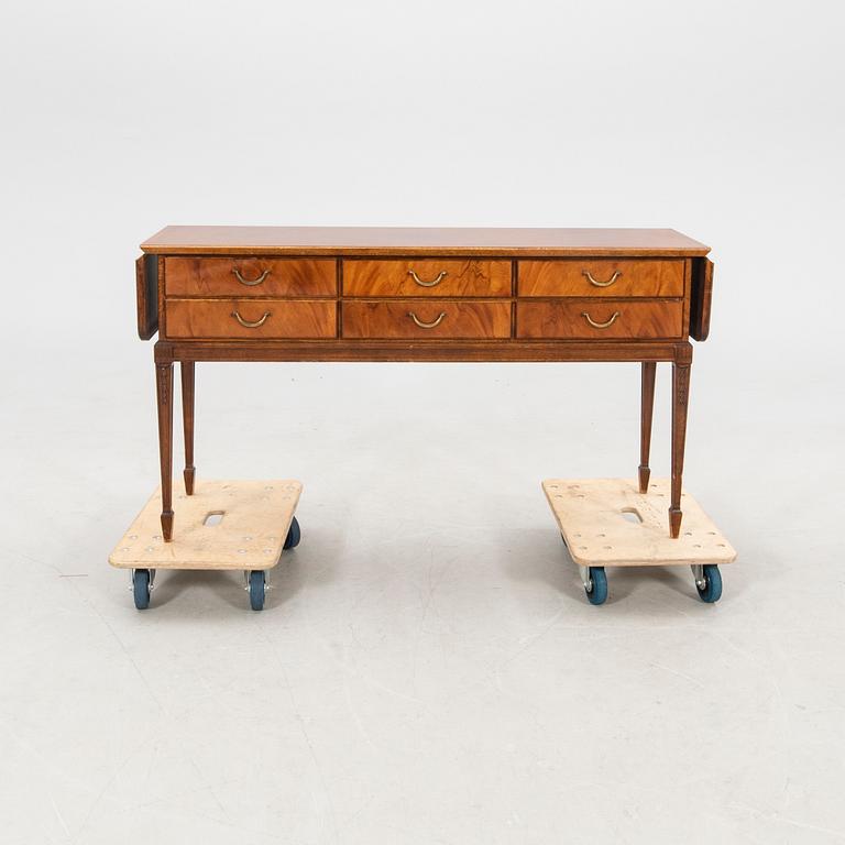 Mid-20th Century Sideboard.