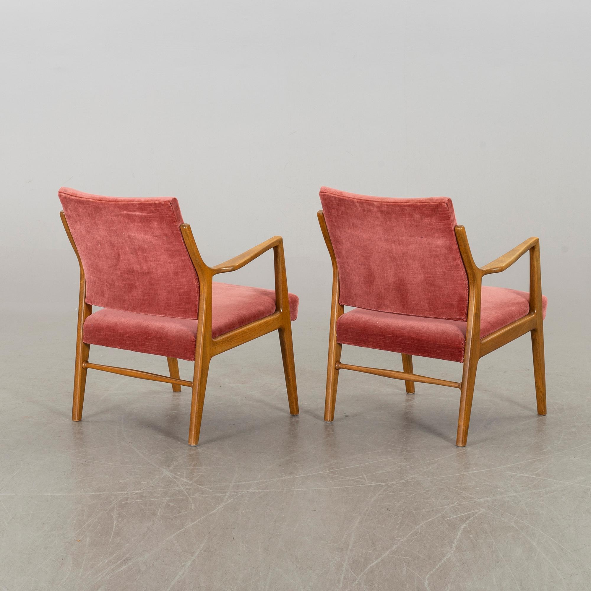 KARL ERIK EKSELIUS, a pair of armchairs.
