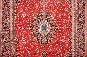 A Keshan carpet, c. 380 x 255 cm.