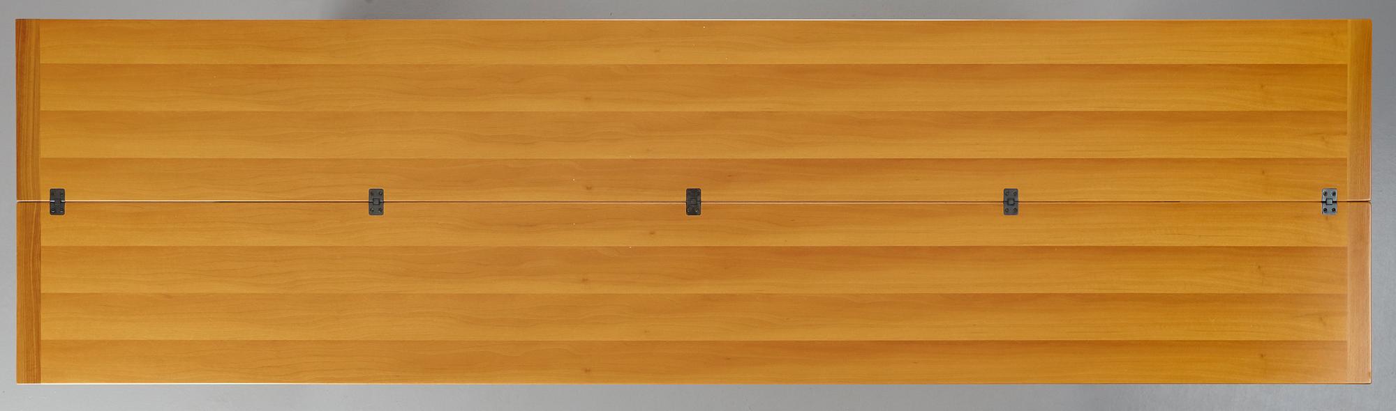 Piero de Martini, matbord / sidebord, "La Barca", Cassina, Italien efter 1975.