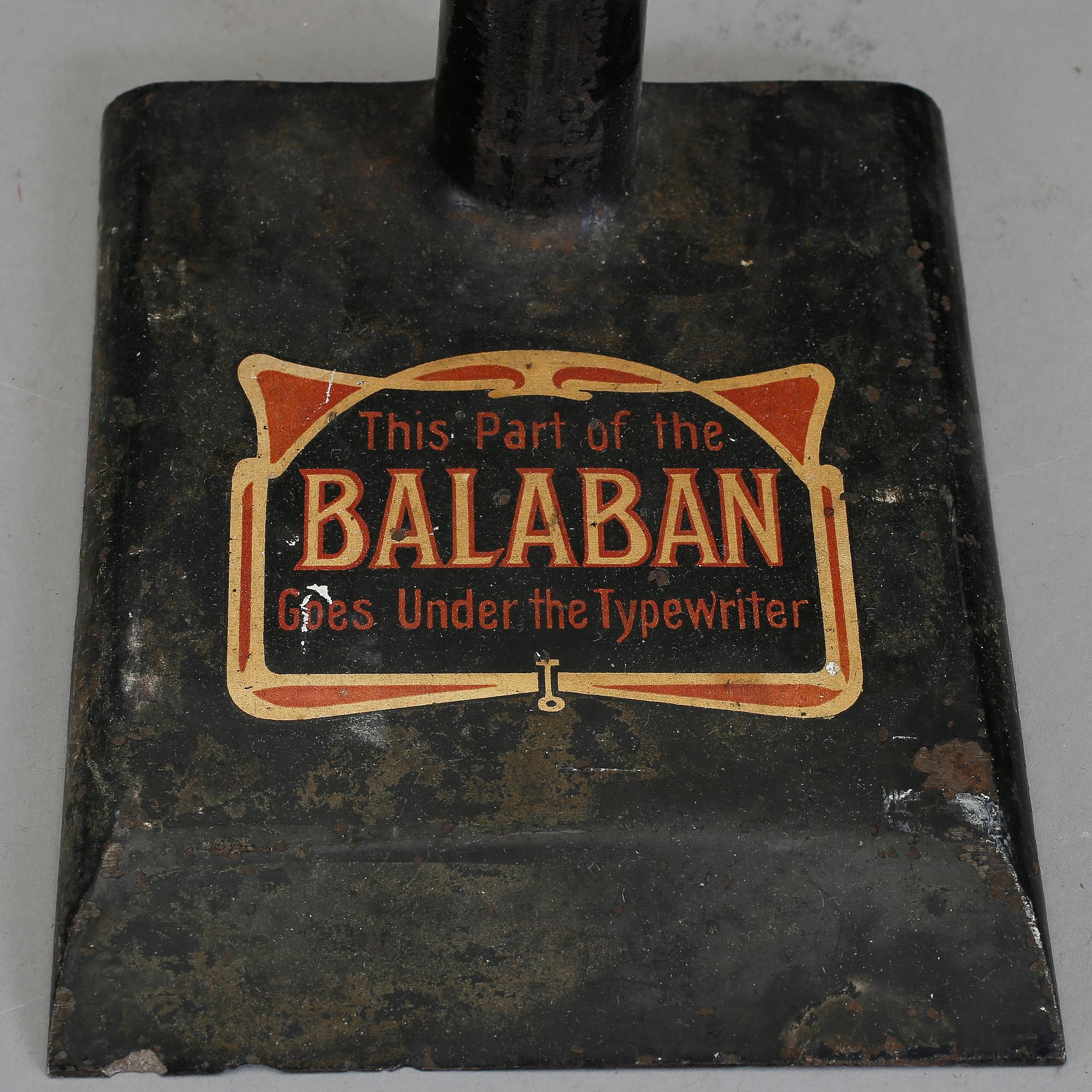 RÄKNEMASKINER, 3 st, tidigt 1900-tal.