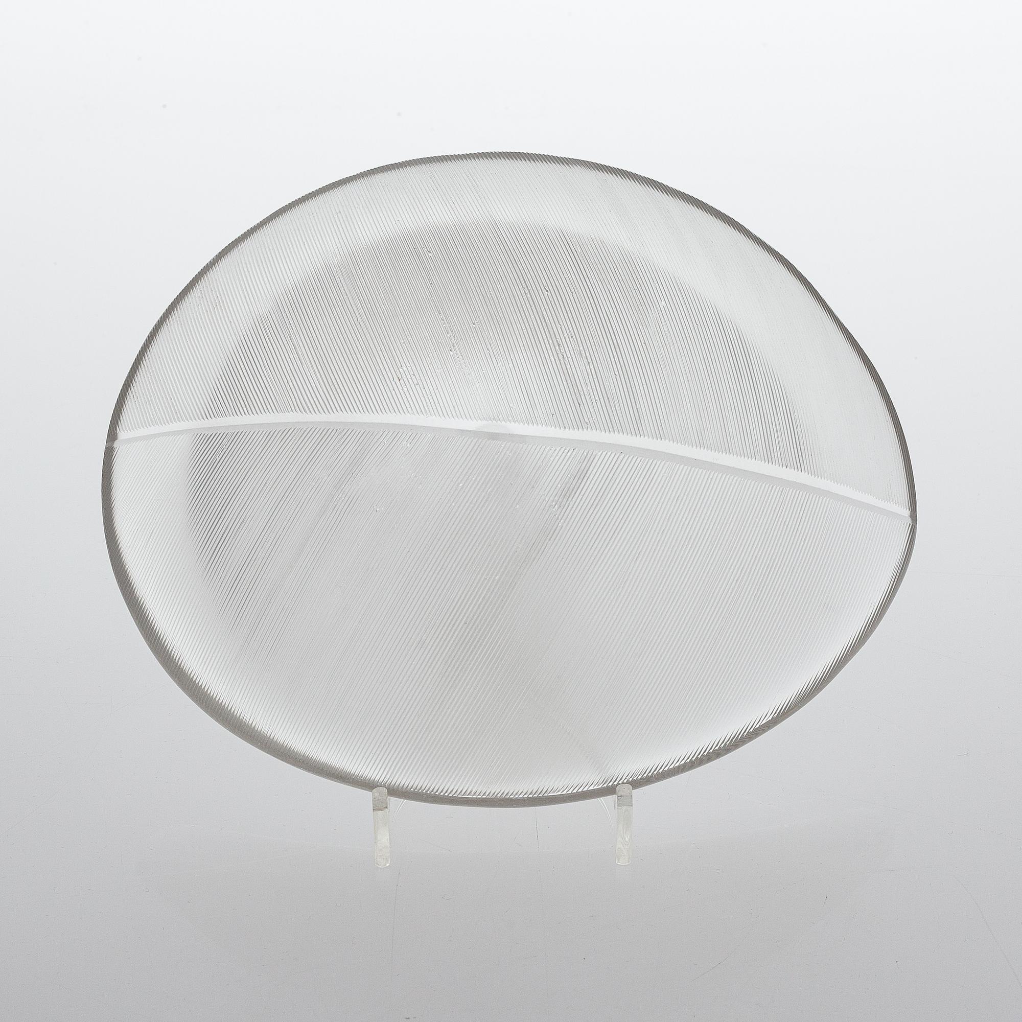 Tapio Wirkkala, A '3337' glass bowl, signed Tapio Wirkkala 3337.