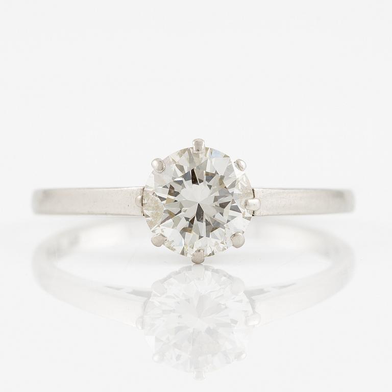 Ring, platinum with a brilliant-cut diamond, 1.05 ct according to the engraving.