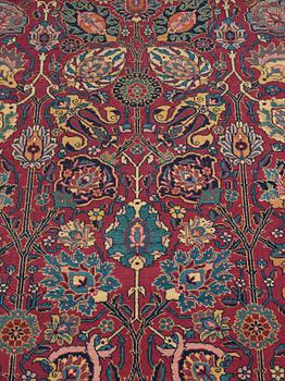 CARPET. Semi-antique Mashad probably. 533 x 317,5 cm.