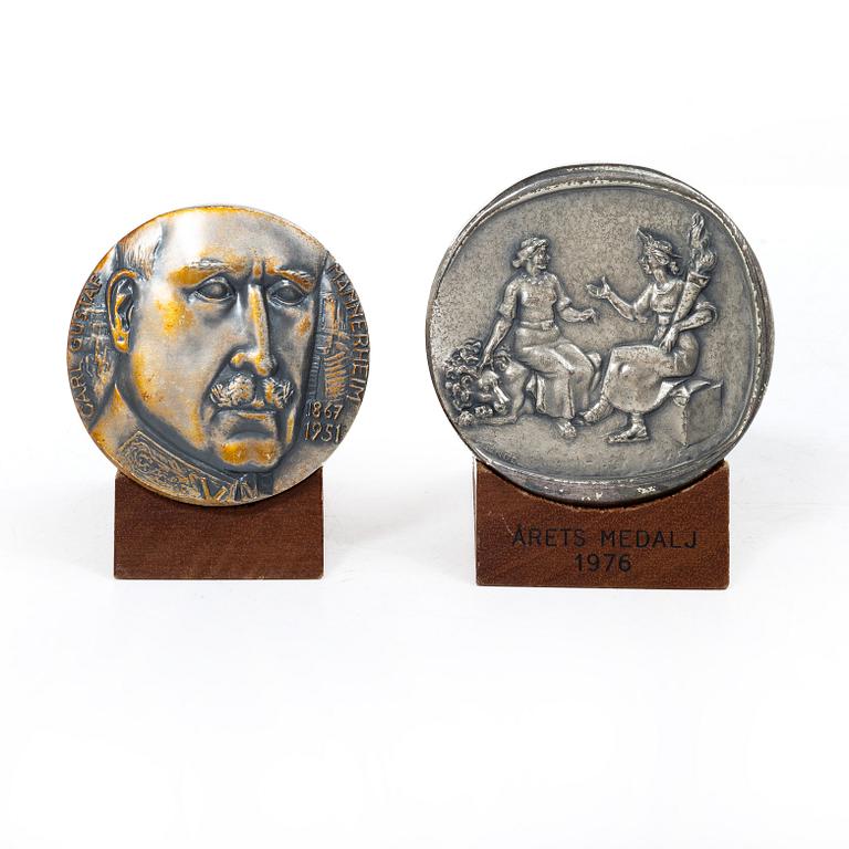 Medals 2 pcs, sterling silver, 1976.