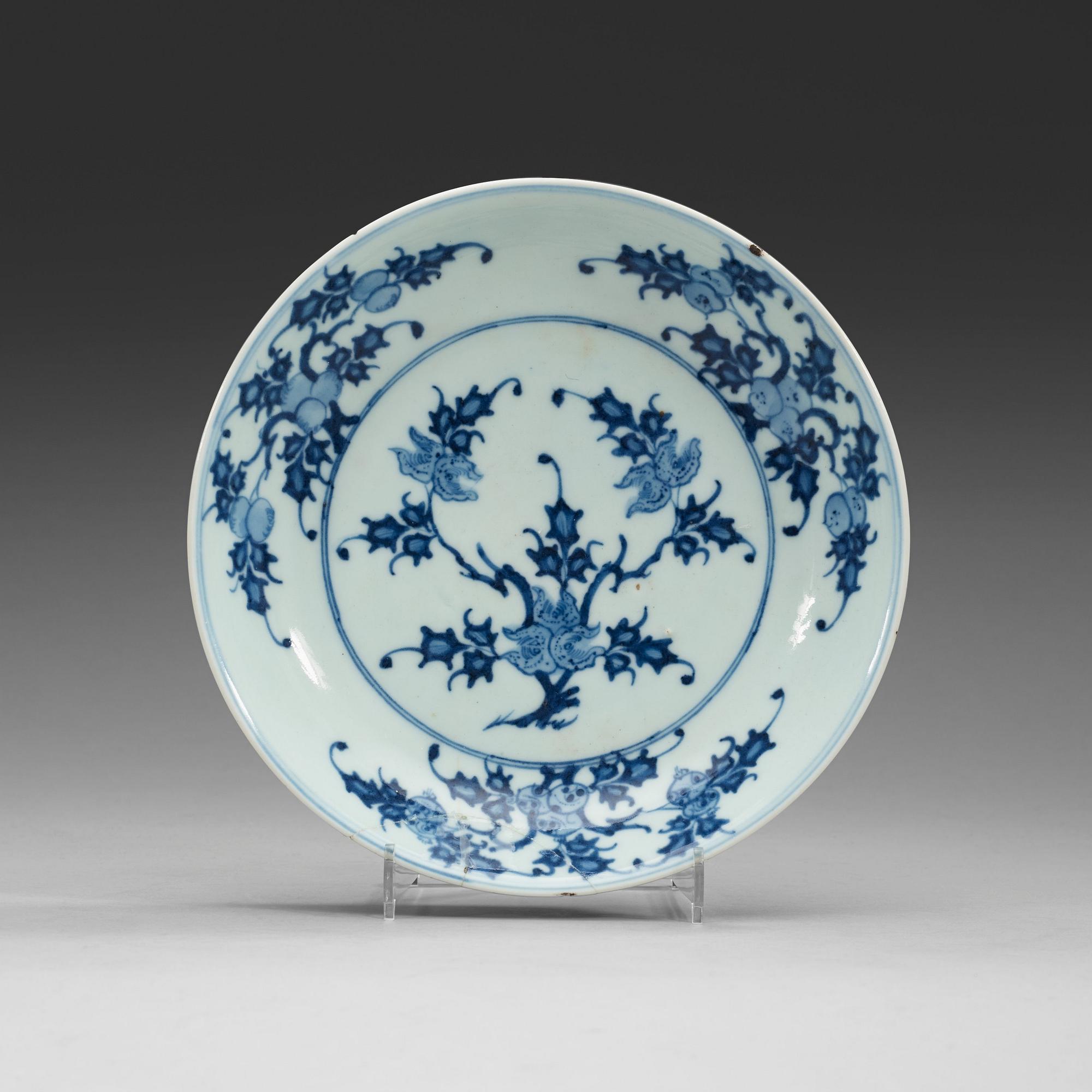 SKÅLFAT, porslin. Qing dynastin, 1700-tal.