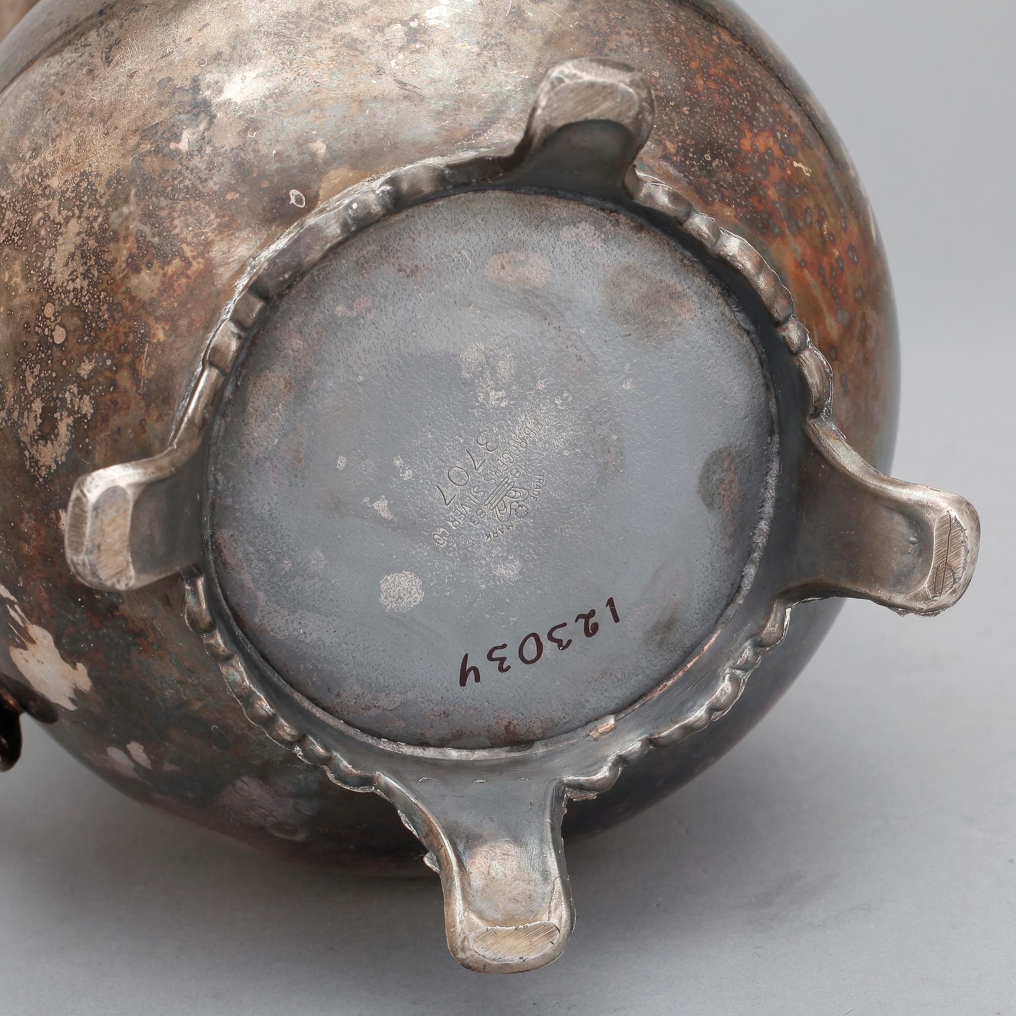 KANNA, försilvrad, rokokostil, F.B. Rogers Silver co, Usa. 1900-tal.