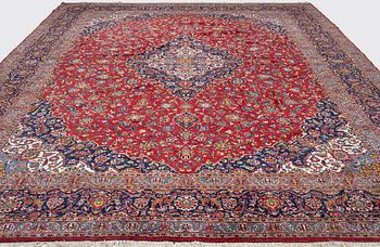 A Keshan carpet, c. 600 x 392 cm.