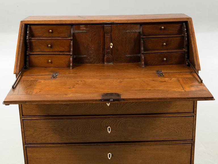 An 18th century writing desk.