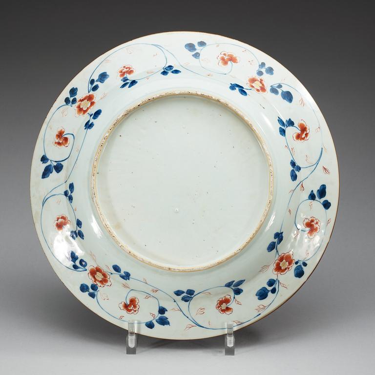 An imari charger, Qing dynasty, Kangxi (1662-1722).