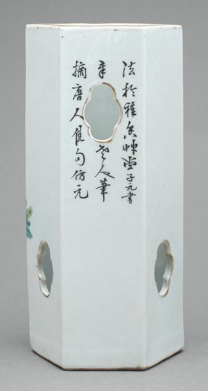PERUKVAS, porslin, Kina, 1800/1900-tal.