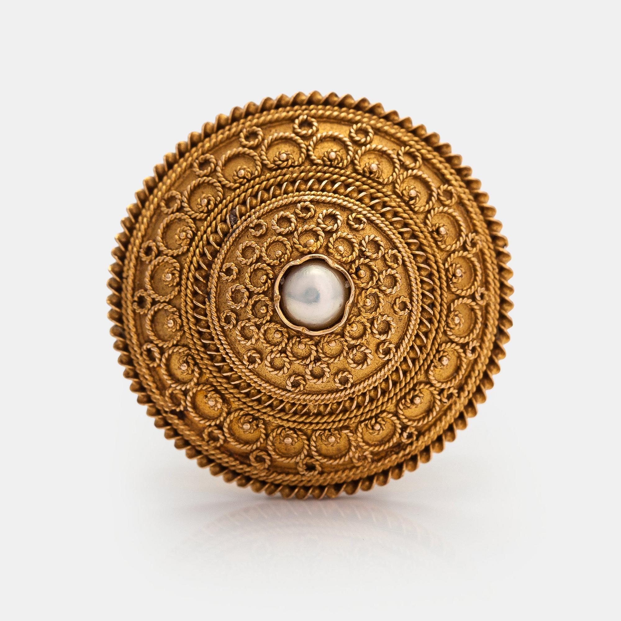 Otto Roland Mellin, Brosch, 18K guld, pärla. Helsingfors 1906.