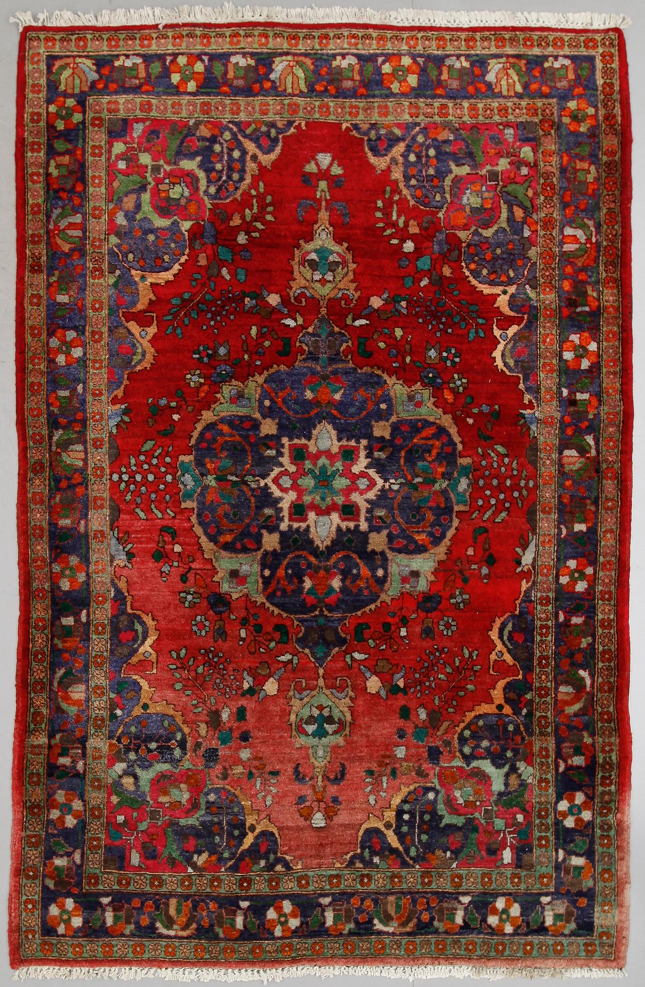 MATTA, orientalisk, ca 294 x 198 cm.