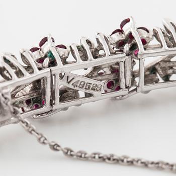 ARMBAND, med fasettslipade rubiner och åttkantslipade diamanter.