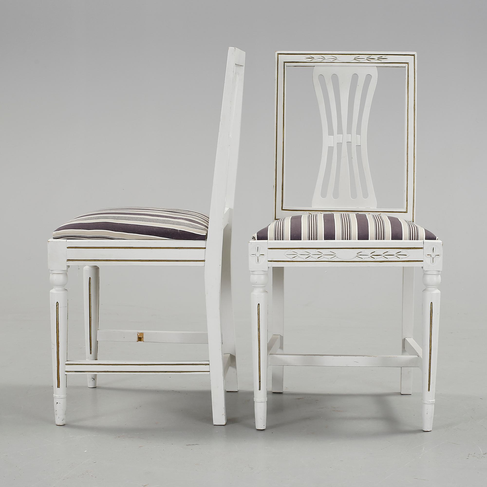 STOLAR, ett par, sengustaviansk stil, 1900-talets mitt.