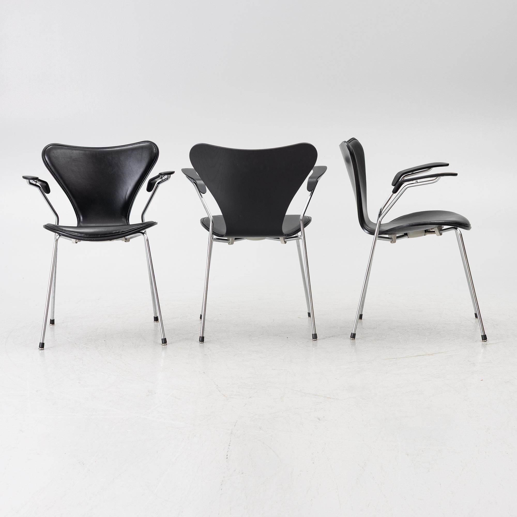 Arne Jacobsen, Armchairs, 3 pcs, “Series 7”, Fritz Hansen.