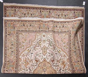 MATTA, orientalisk. Ca 303 x 194.