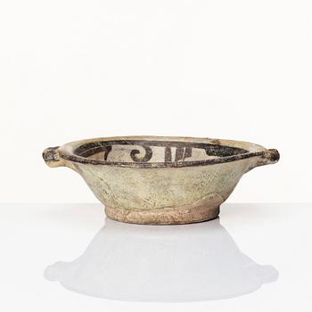 An east Persian pottery bowl, 10th to the 11th century.