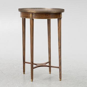 Sidobord, gustaviansk stil, omkring 1900.