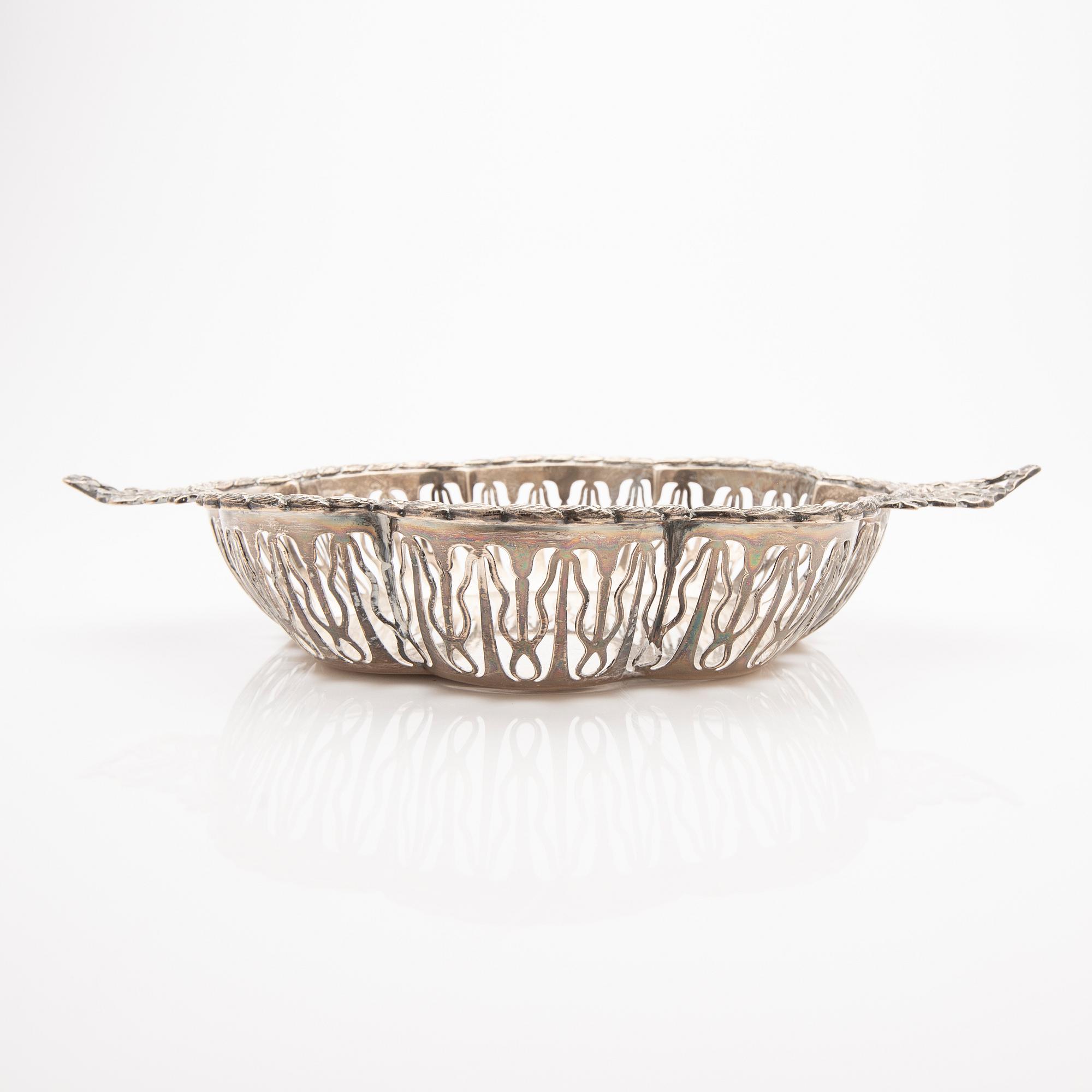 Bowl, silver, Birmingham, 1914.