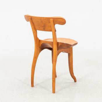 Antoni Gaudí, "Batlló" chair numbered CXVII.