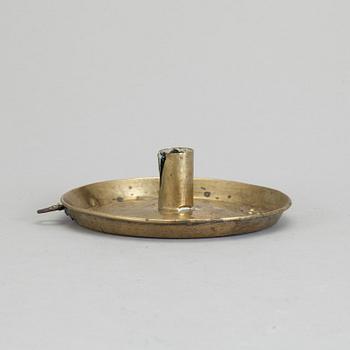 LJUSPLÅT, mässing, allmoge, 1700-tal.