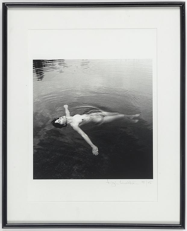 TUIJA LINDSTRÖM, photograph signed and dated 91/05.