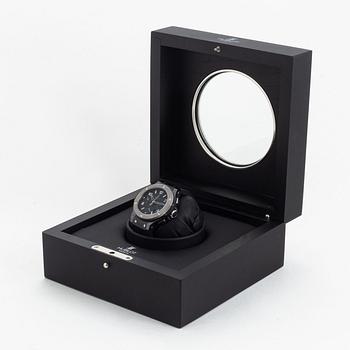 Hublot, Big Bang Ice, chronograph, wristwatch, 44 mm.