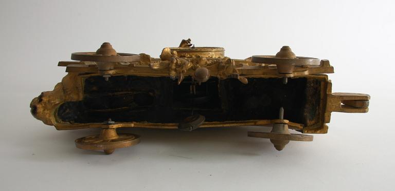 BORDSPENDYL, nyrokoko, ca 1860, fodralet märkt PH Mourey.