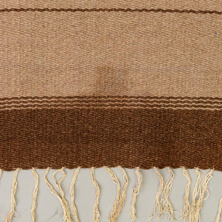 A 1930s Finnish flat weave carpet. Circa 200x190 cm.