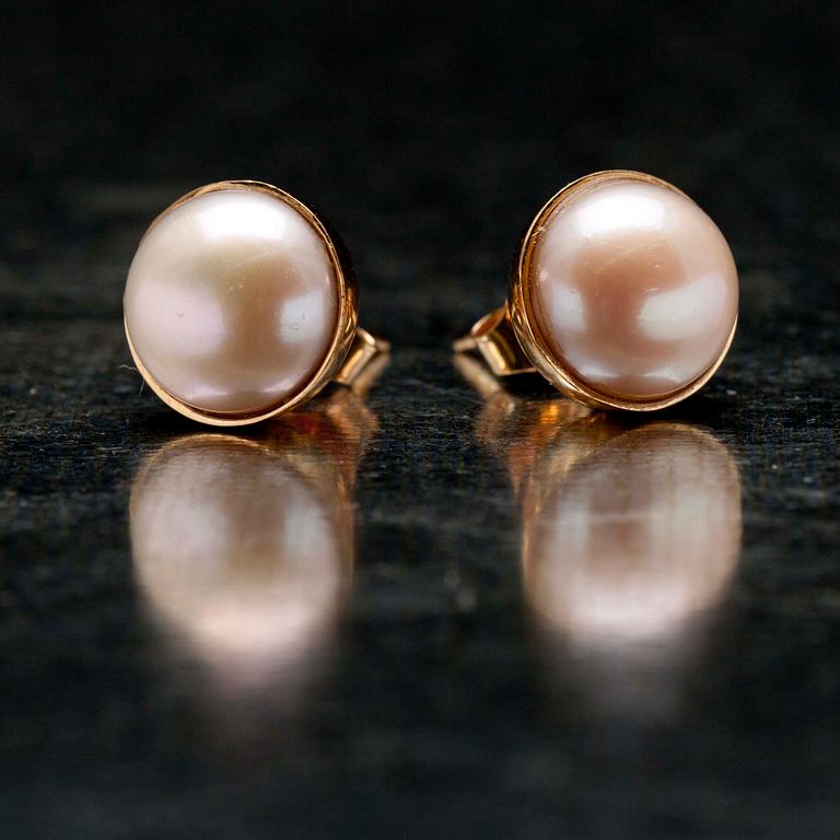PÄRLCOLLIER samt ÖRHÄNGEN, låset guld 14K, odlade pärlor.