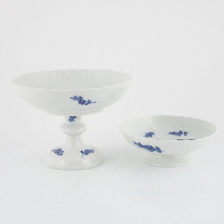 119 pieces of a 'Blue flower' porcelain service, Royal Copenhagen, Denmark.