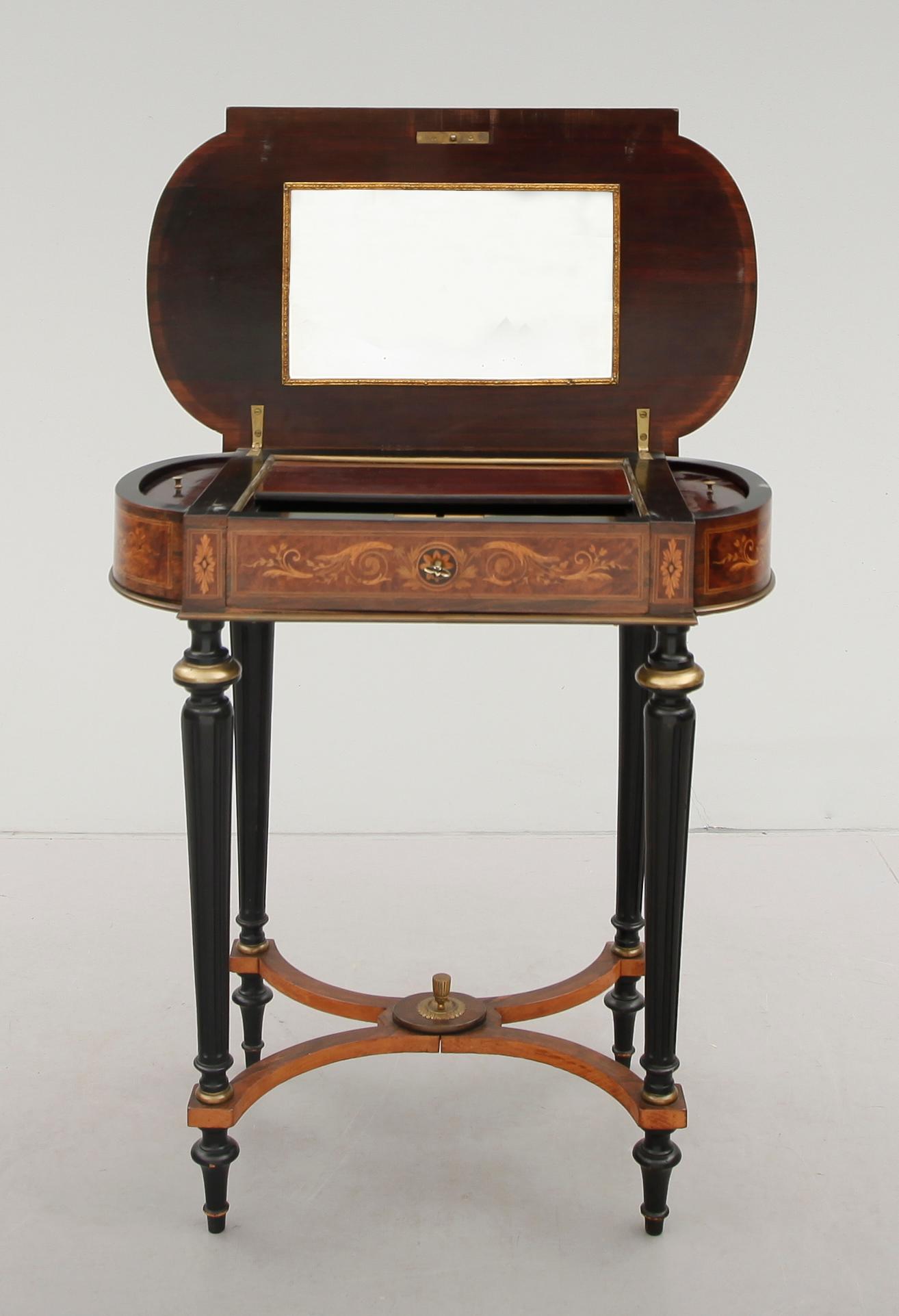 DAMARBETSBORD, Louis XVI-stil, 1800-talets andra hälft.