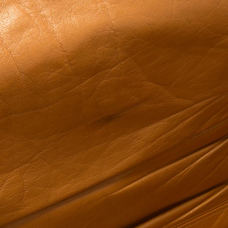 Eero Aarnio, a 'Ball Chair' for Asko.