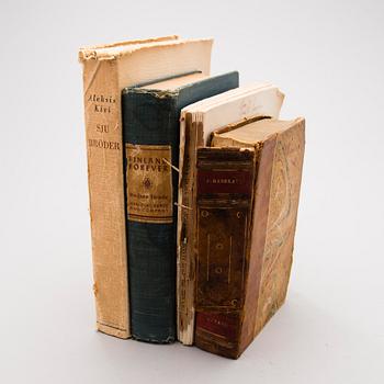 Four books of which two with Loja och Eliel Saarinen's Ex-Libris by Erik O.W. Ehrström, two given as gifts to Saarinen.