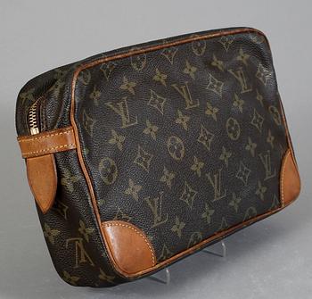 NECESSÄR, Louis Vuitton.