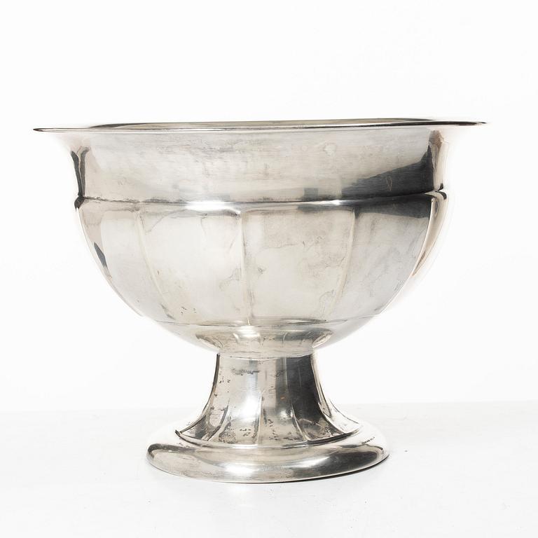 A silver bowl, K.Andersson, Stockholm, Sweden, 1916.