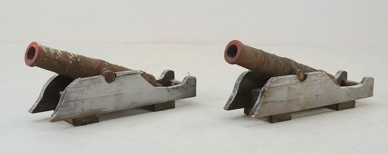 MODELLKANONER, ett par, 1800-tal.