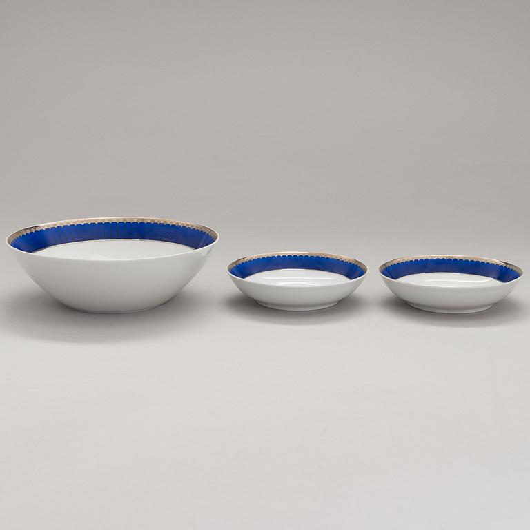 SIGVARD BERNADOTTE, RUOKA-ASTIASTO, 76 osaa, posliinia, "Christineholm".